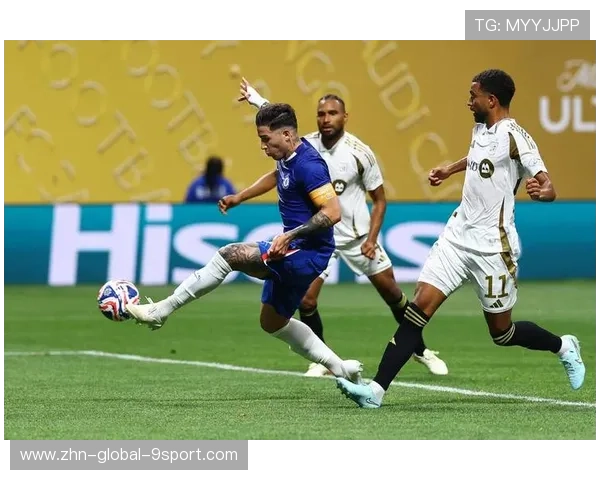 切尔西新援首秀惊艳，斯坦福桥掌声如潮