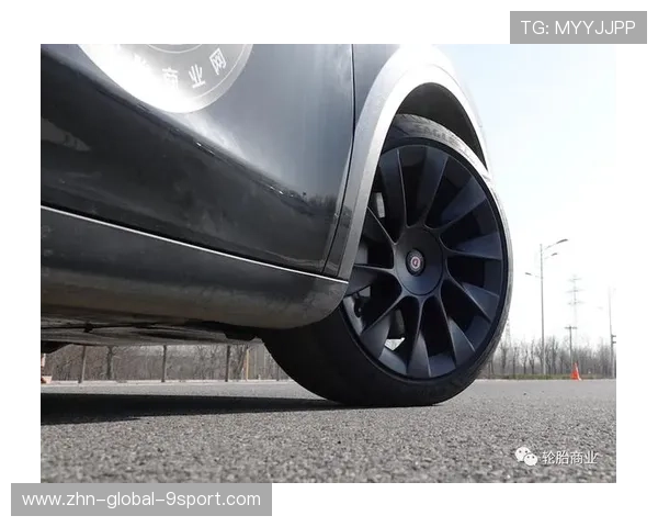 佩雷斯训练内容曝光，明显重视轮胎节奏